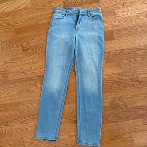 Old Navy Light Wash Straight Jeans, Size 6